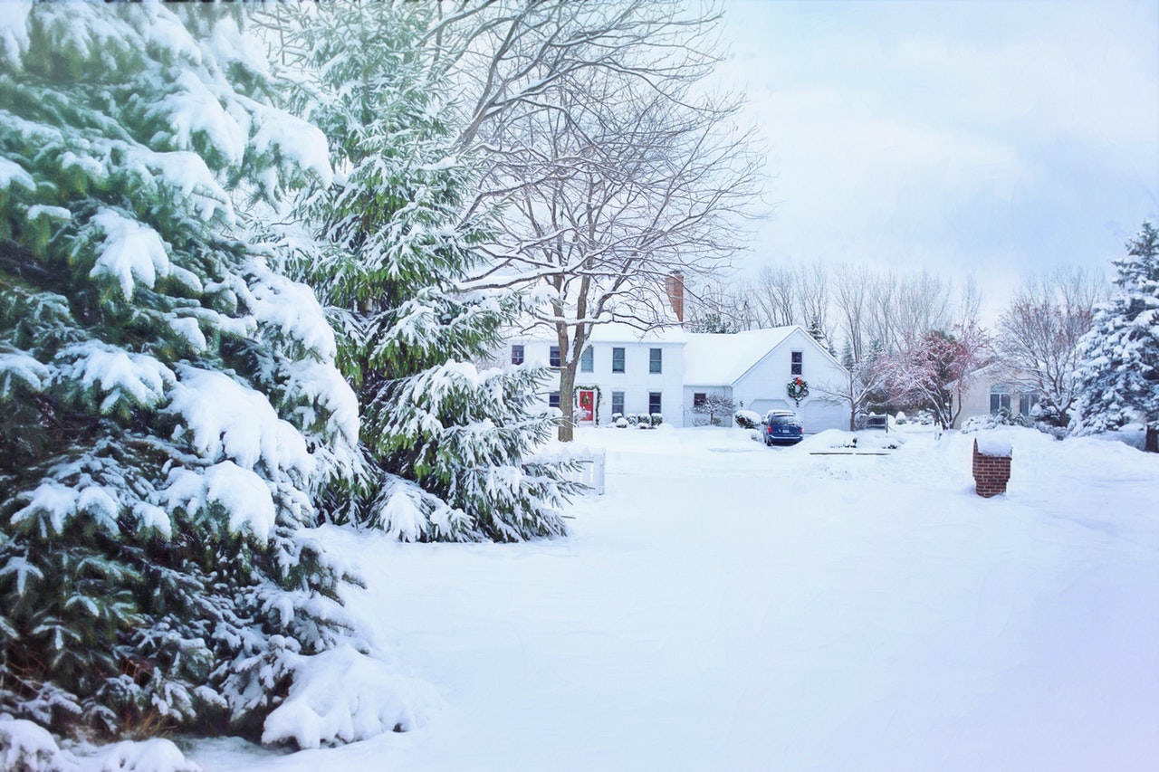 christmas-christmas-house-cold-259583