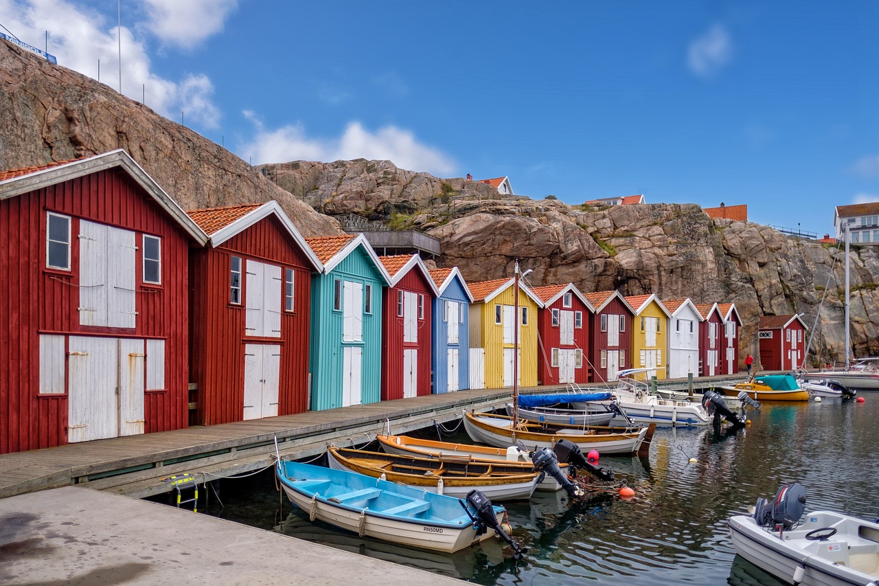 fishermans-hut-4478427_1280